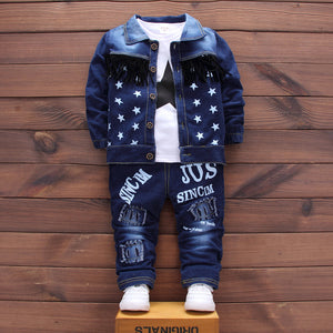 Conjunto Jeans + Camisa de Estrela